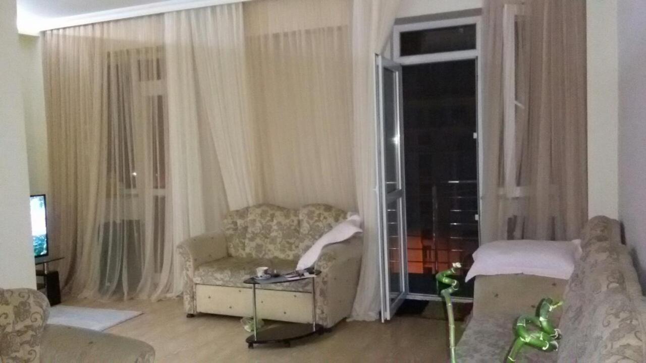 Cocorina Apartment Batoumi Extérieur photo