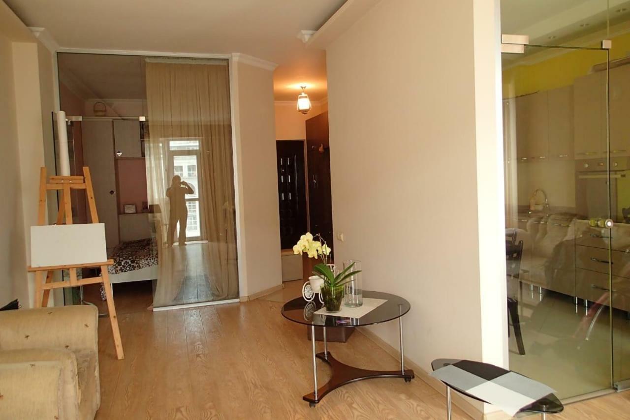 Cocorina Apartment Batoumi Extérieur photo